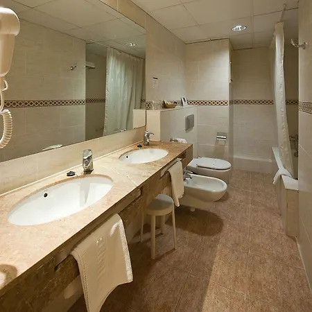 Abad Cisneros Hotel 3*